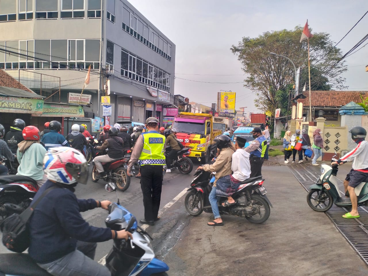 08f74f47-ffa5-4eaa-aa73-65382c3caaf1