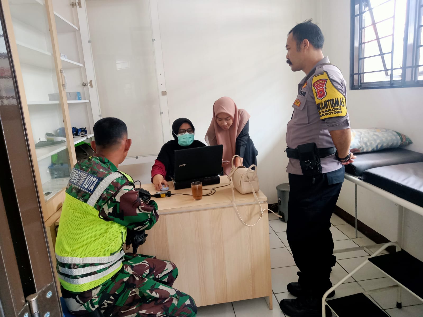 9dff8c2b-8311-4ffb-b2c4-912ea8533ae6