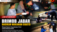 Brimob Jabar Bagikan Makanan Gratis di Jumat Berkah Brimob Jabar Bagikan Makanan Gratis di Jumat Berkah