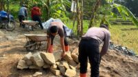 Tim SAR Brimob Jabar Terus Bantu Pembangunan Jembatan Merah Putih Majalengka
