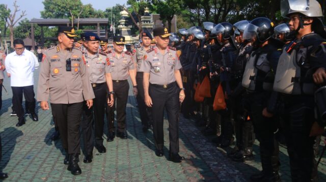 Apel Kesiapsiagaan, Kapolda Jabar Tekankan Kesiapan Personel Hadapi Dinamika Aspirasi Masyarakat