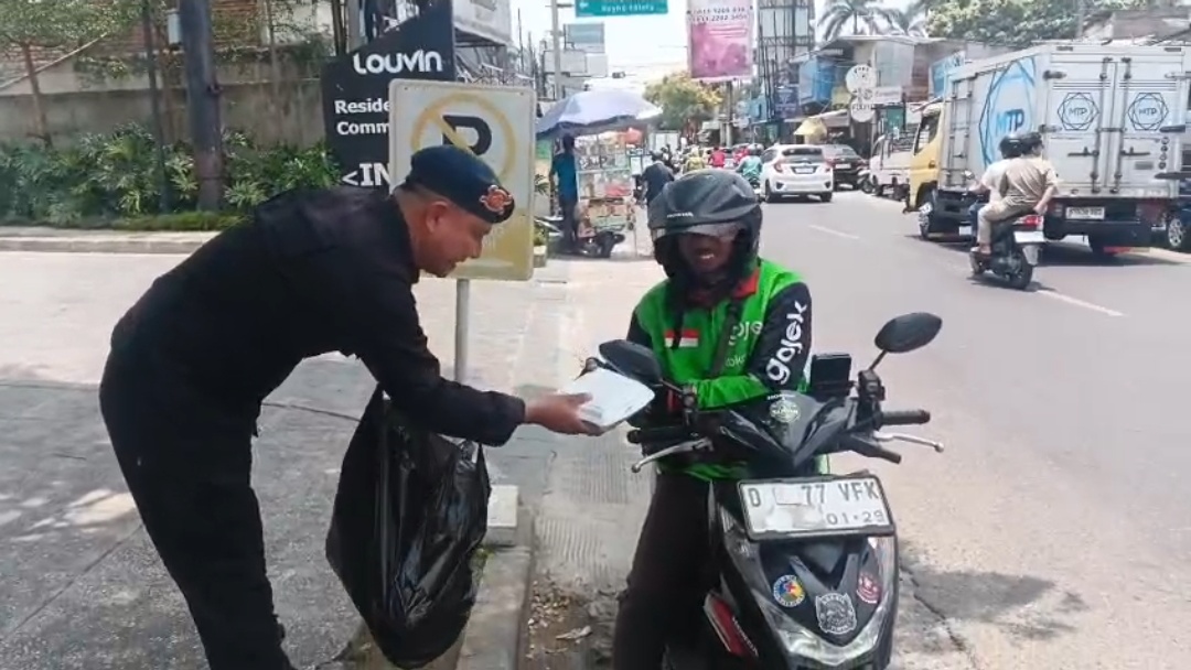 Brimob Jabar Tebar Kepedulian Untuk Sesama Lewat Program "Jumkah"