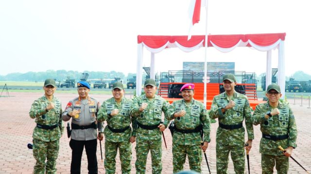 Dansat Brimob Jabar Hadiri Pengangkatan Warga Kehormatan Korpasgat
